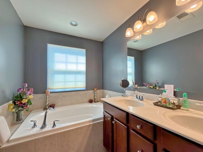 Photo - 2711 Coppersmith Pl