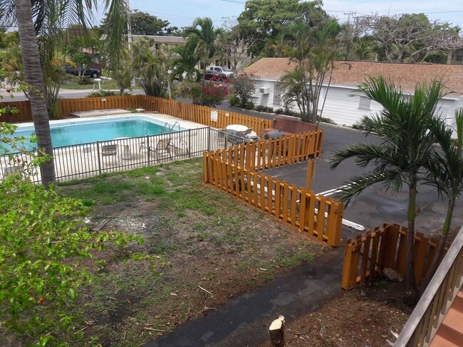 Photo - 100 NE 9 St Pompano Beach, FL 33060