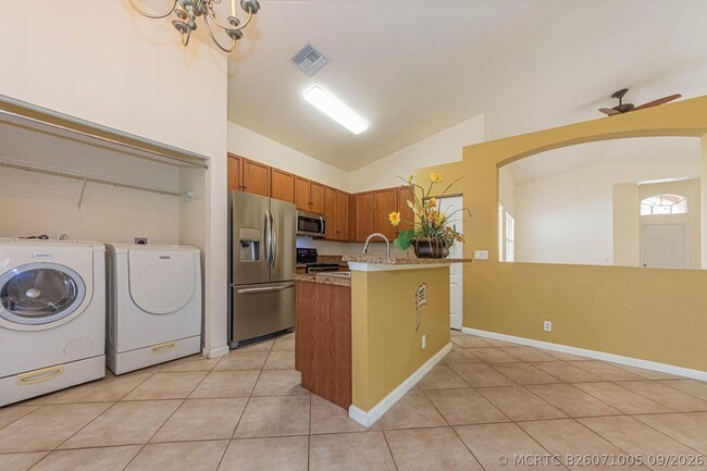 5717 Spanish River Rd