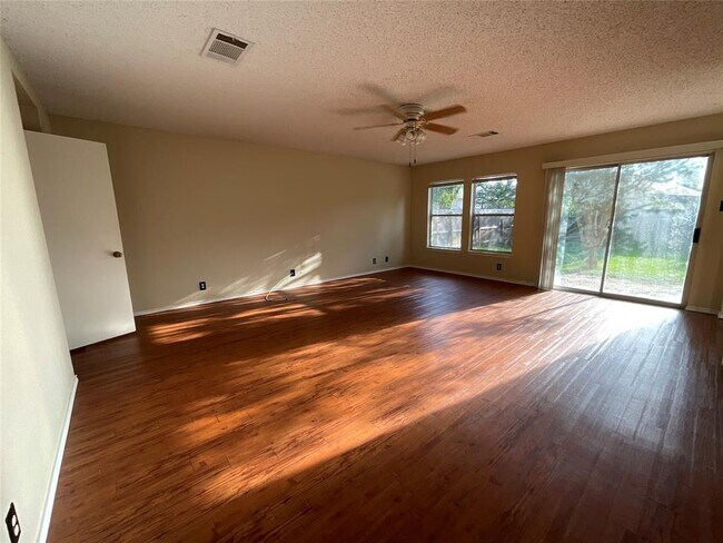 Photo - 1172 Southern Pl