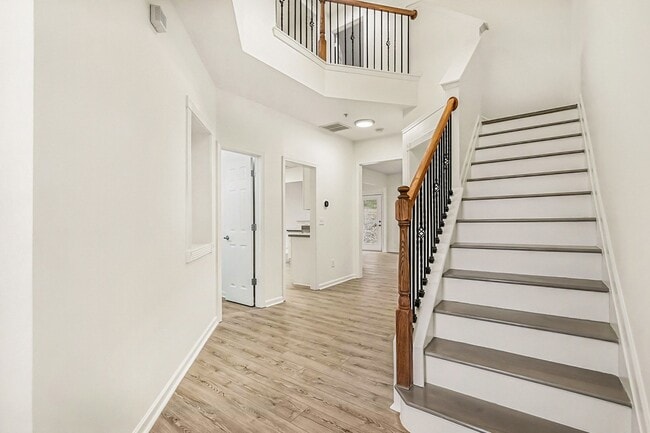 Photo - 1645 Caswell Pky