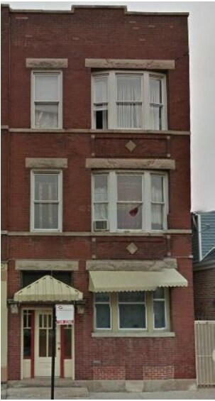 Primary Photo - 2301 S Oakley Ave Apartments