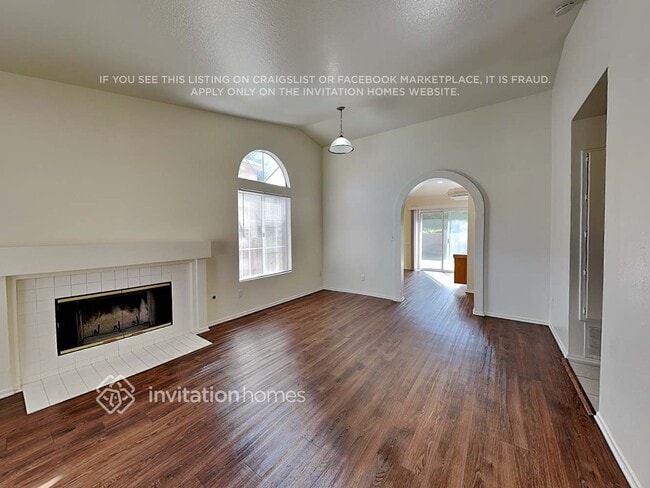 Photo - 3140 Crowne Dr