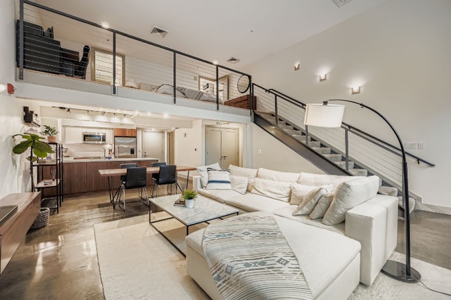 Building Photo - 3104 Western Ave