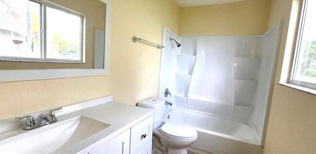 Photo - 3433 NW 44th St Unit 101