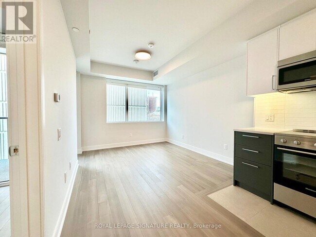 Photo - 664 Spadina Ave. Unité 604