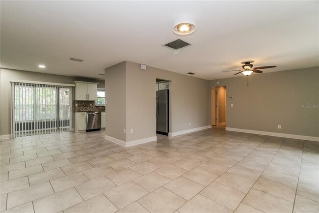 Photo - 605 Crosby Dr