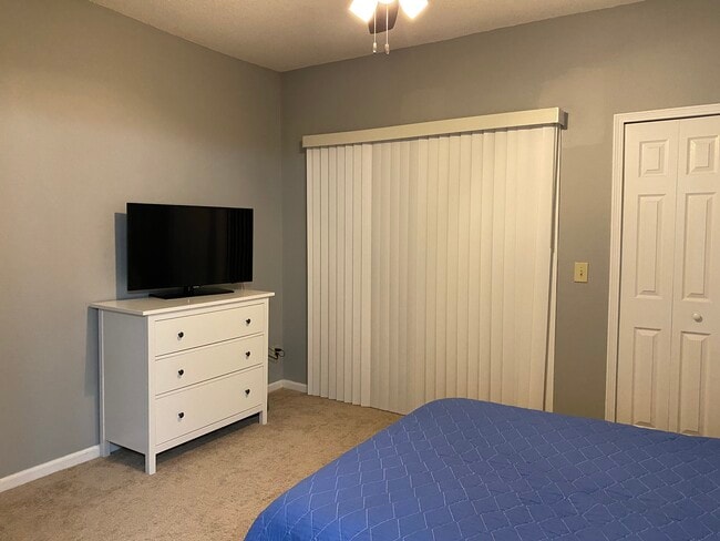 Photo - 10000 Gate Pky N Unit 622