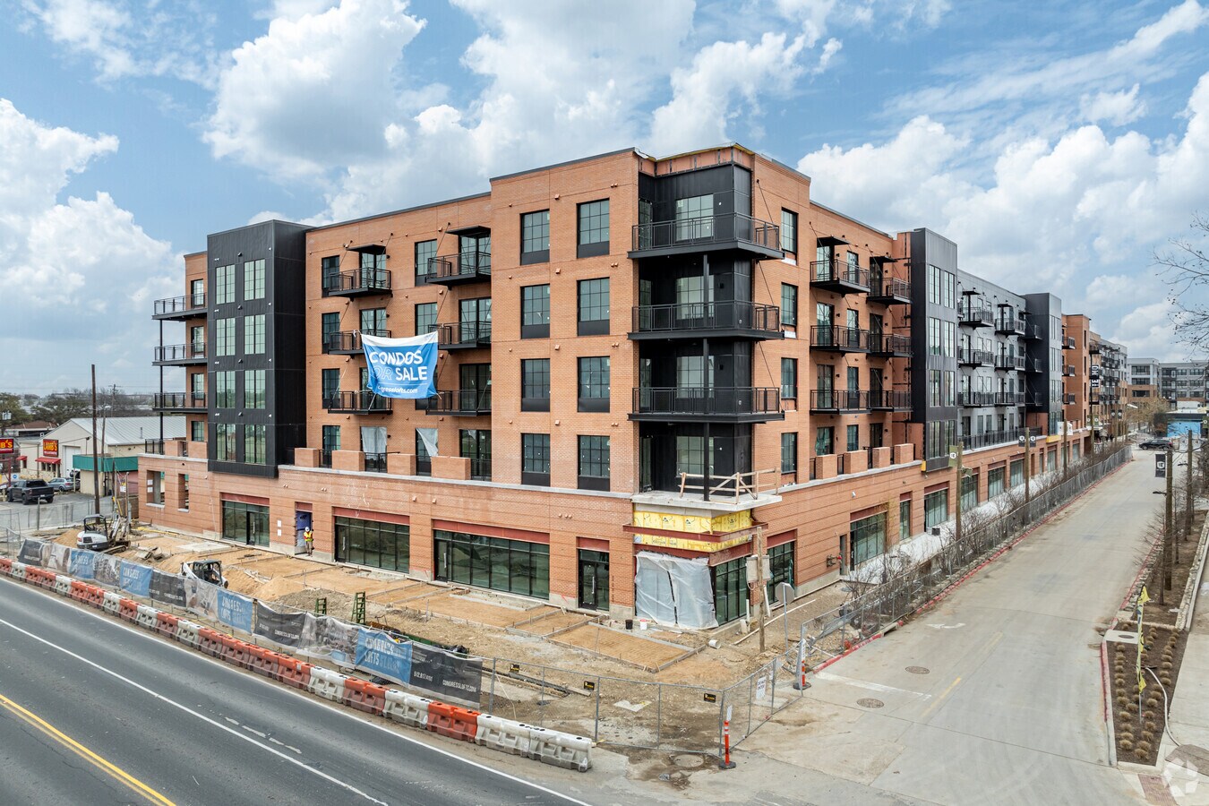 Photo - Congress Lofts