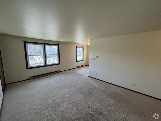 Building Photo - 2412 Camelot Blvd Unit 201 Rental