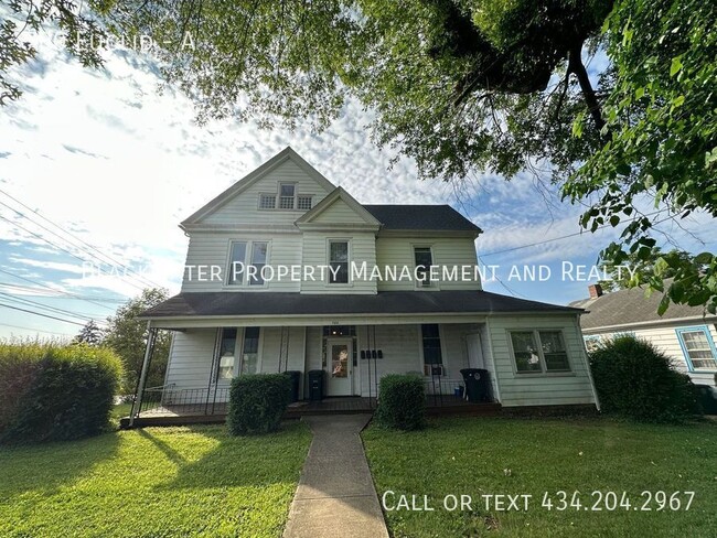 700 Euclid-A - 700 Euclid-A Apartment Unit A