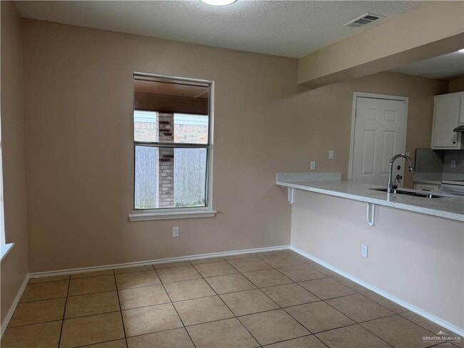 Photo - 12 N 31st St