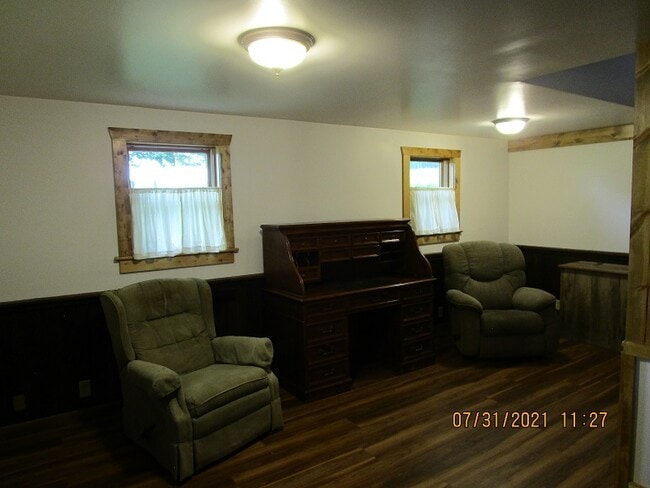 Living Room - E10540 E Salem Ridge Rd Unit E10540
