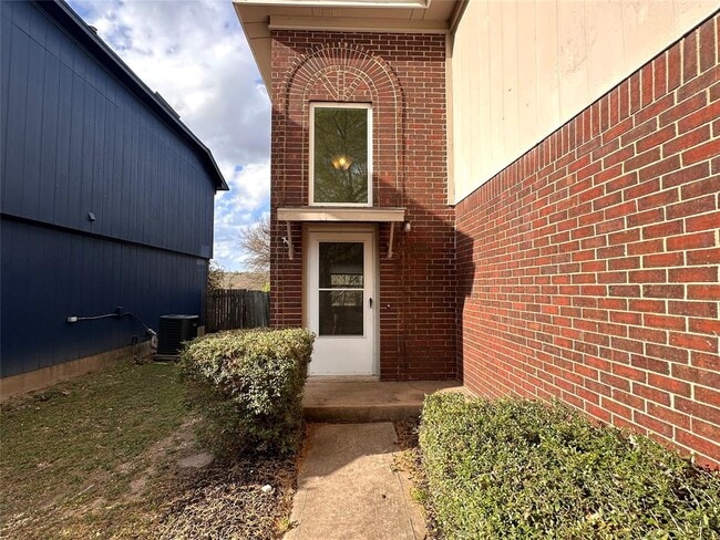 Photo - 8604 Piney Creek Bend