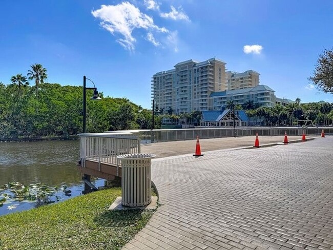 Photo - 450 N Federal Hwy