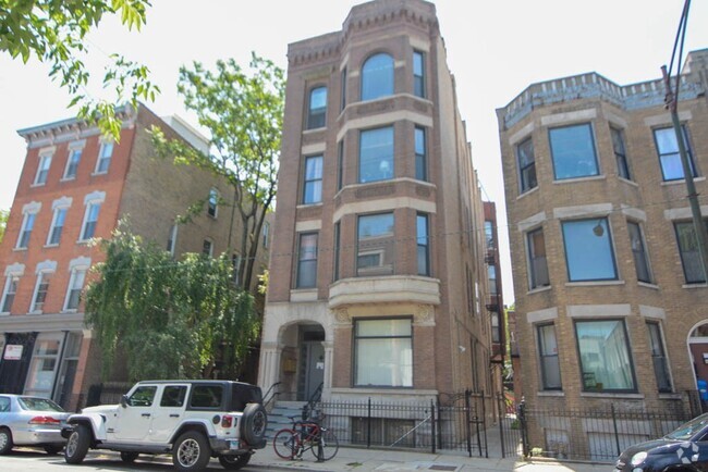 Building Photo - 1405 W Erie St Unit RA8 Rental