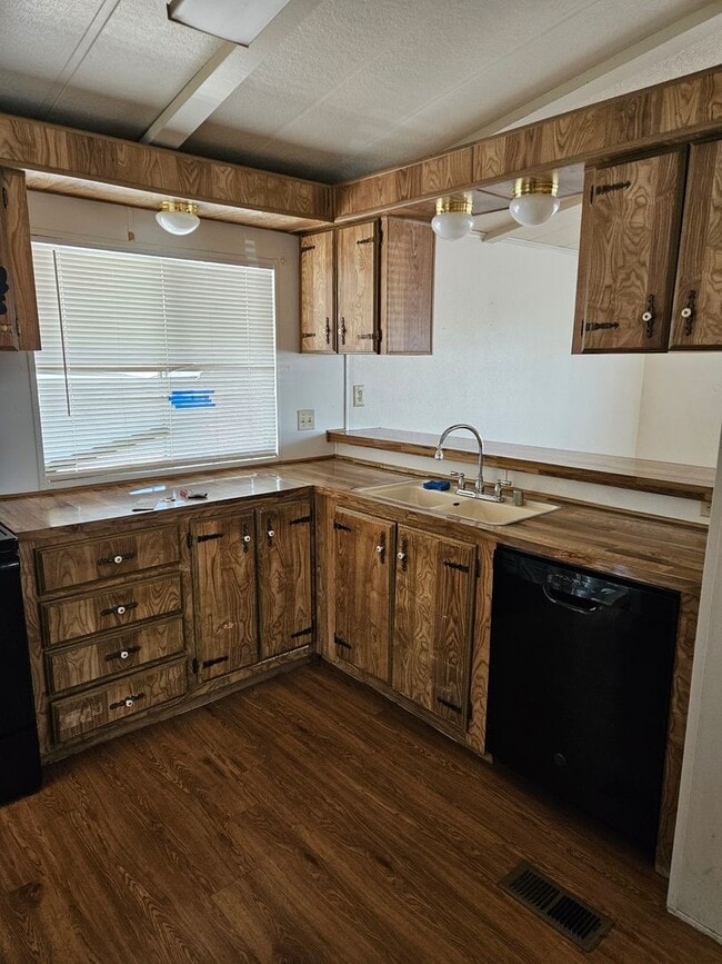 Photo - 2BED/2BATH MANUFACTURED HOME