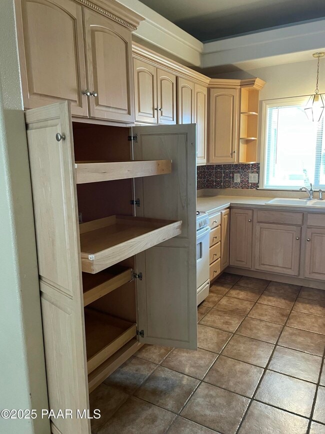 Photo - 873 N Old Chisholm Trail Unit A