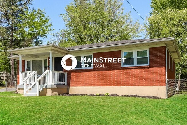 Photo - 3 Bedroom Pet-Friendly Home in Louisville, KY with Main Street Renewal