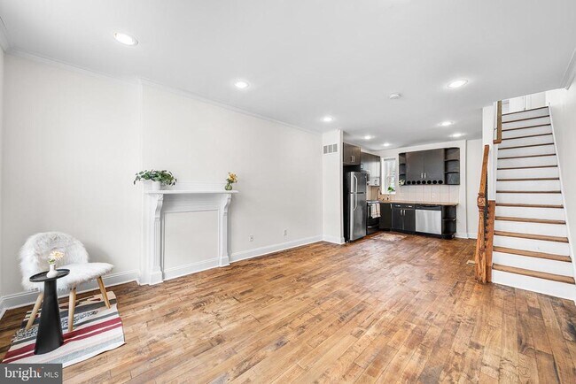 Photo - 426 N Holly St