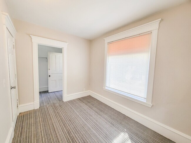 Photo - 644 Van Buren St NE