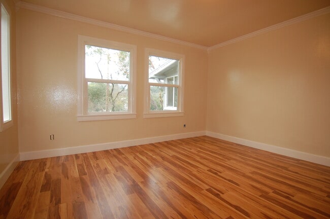 Photo - 8492 Trenton Rd