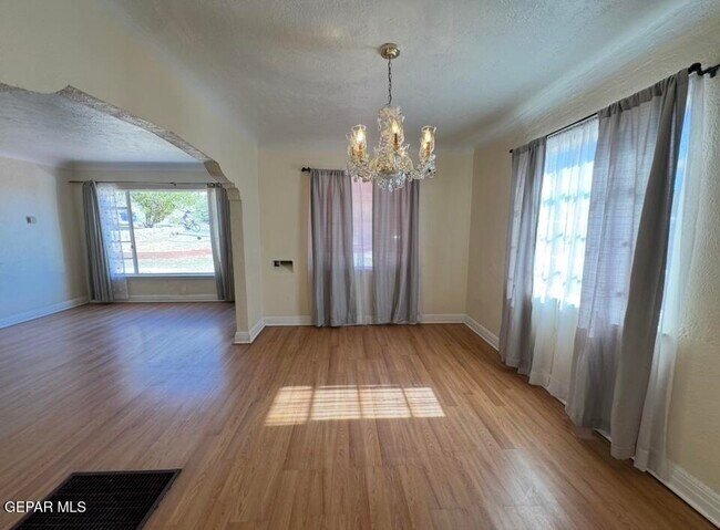 Photo - 1331 Cincinnati Ave