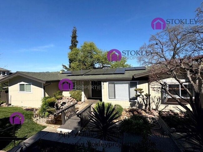 Photo - 790 Solana Dr