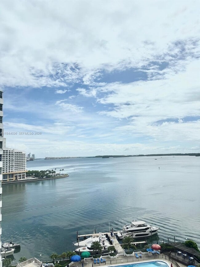 Building Photo - 999 Brickell Bay Dr Unit 1503
