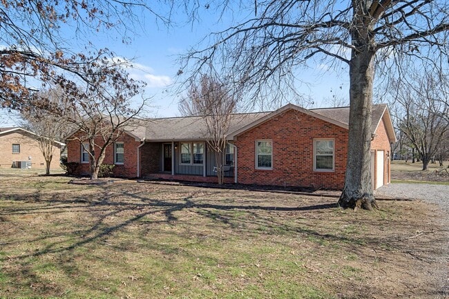 Photo - Peaceful Ranch Retreat on 1+ Acre Lot Near Old Hickory Lake