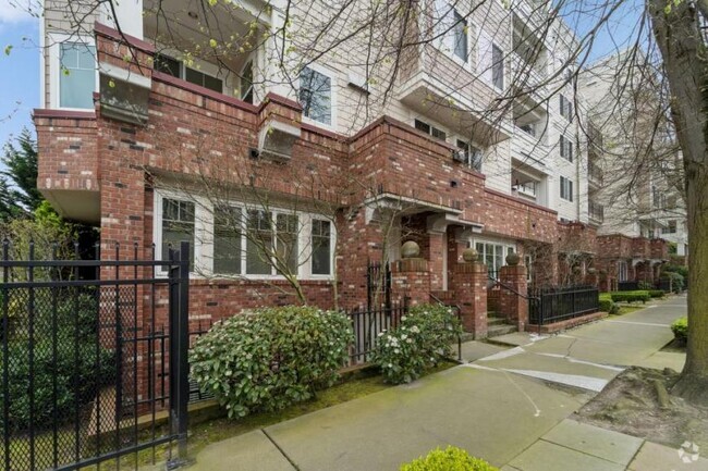 Building Photo - 2 bedroom in Seattle WA 98107 Rental