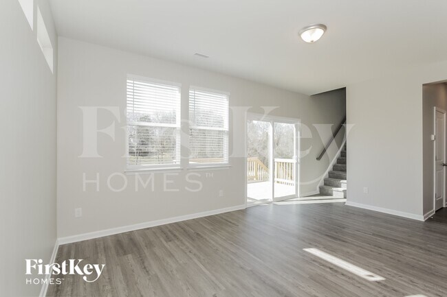 Photo - 601 Stafford St