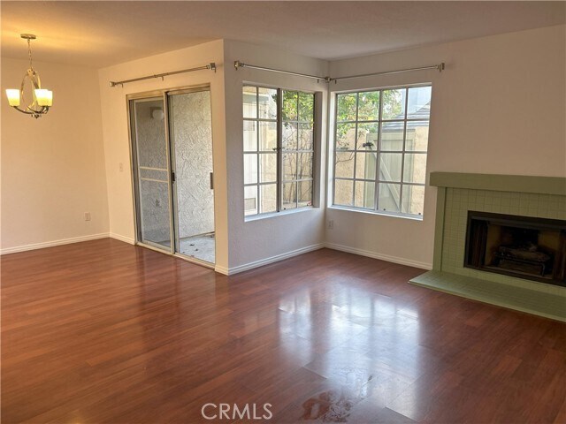 Building Photo - 22 Columbia Rental
