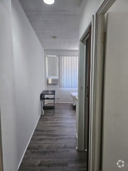 Building Photo - 1142 S King St Unit 4002 Rental