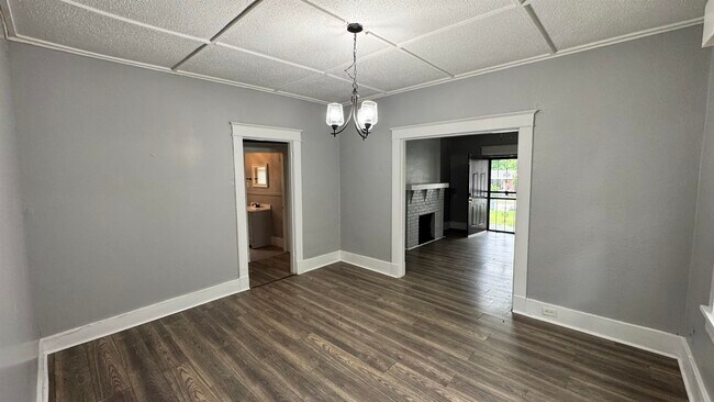 Photo - 3209 Choctaw Ave