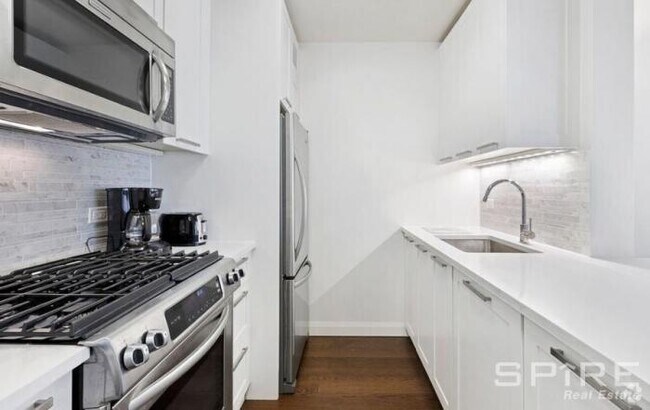 Building Photo - 1 bedroom in New York NY 10128 Unit 408 Rental