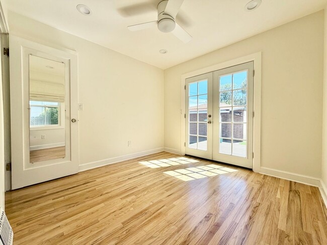 Photo - 262 Browning Ave