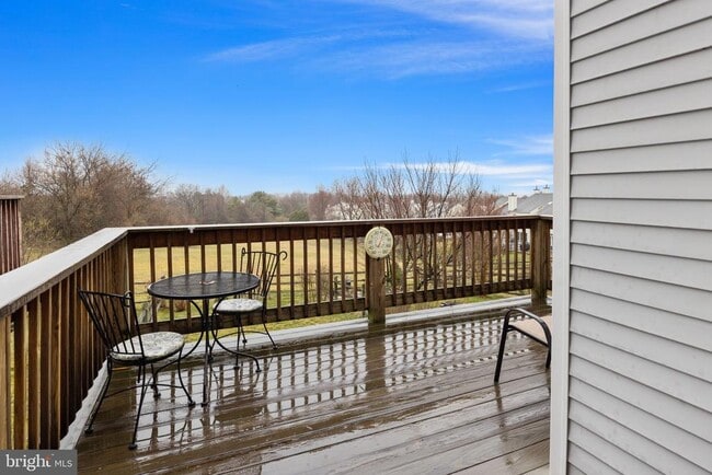 Photo - 35 Skyview Way