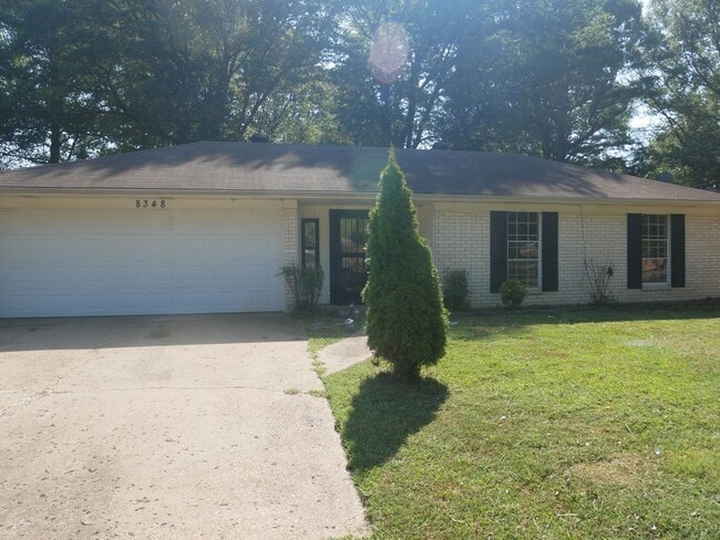 Building Photo - 8348 Chesterfield Dr Rental