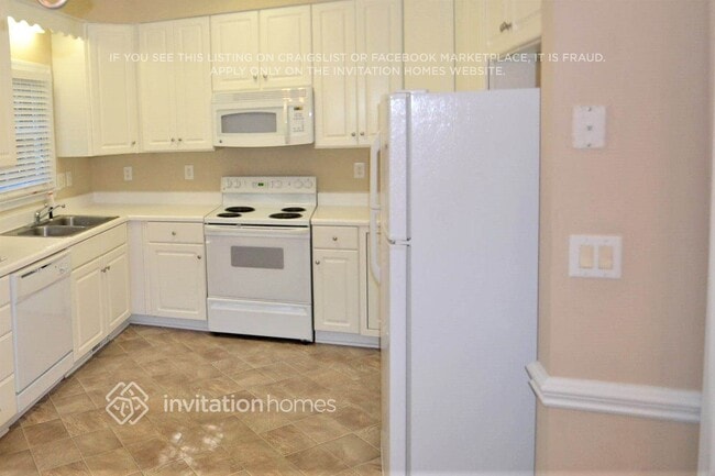 Photo - 3600 Sunningdale Way