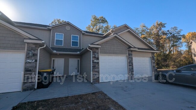 Photo - 6313 NE 44th St Townhome