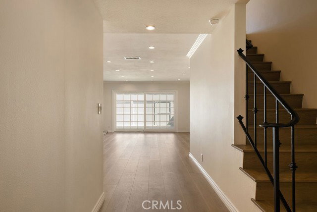 Photo - 1088 Buckingham Ln