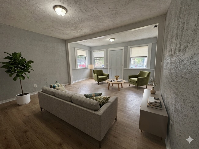 Photo - 8016 Lexington Dr