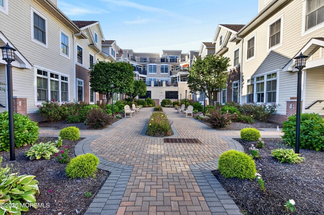 7 Grove Ct