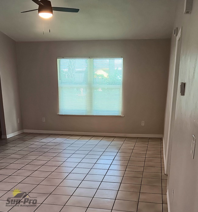 Photo - 1032 W Samms Ave