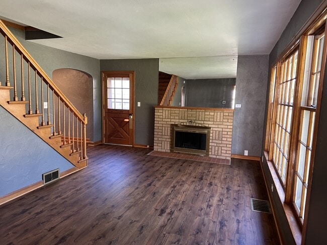 Photo - 1143 W Harrison St