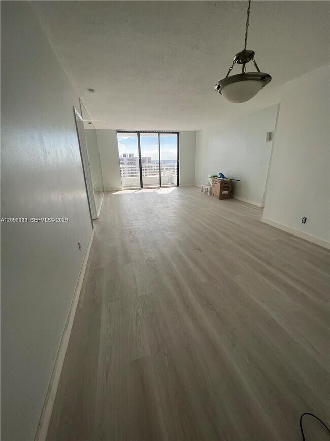 3300 NE 192 St Unit PH05