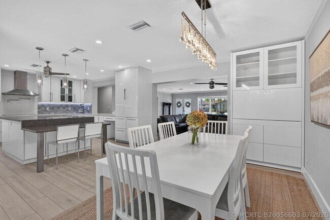 Photo - 1270 SE 14th Ct