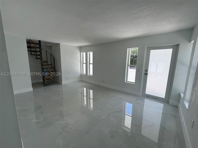 3315 NW 13th Terrace