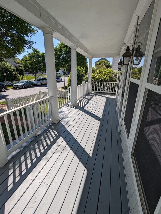 Photo - Impeccably maintained SFH in Clarksburg re...